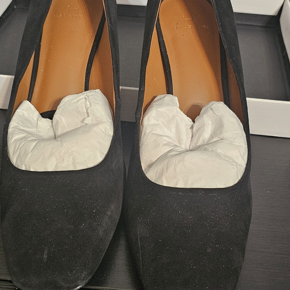 H BY Halston BLACK SUEDE SHOES